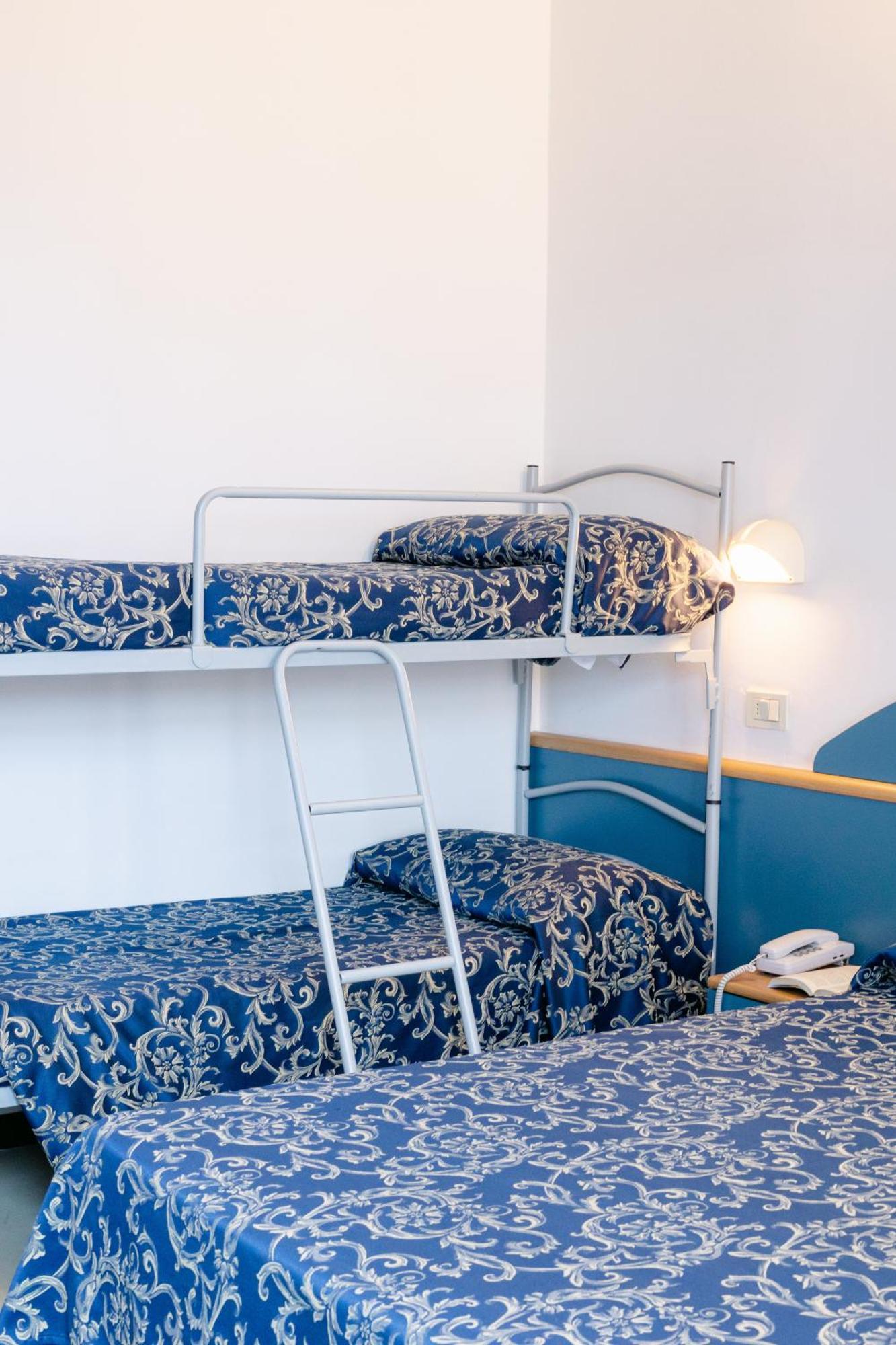 Hotel Golf Каттоліка Екстер'єр фото
