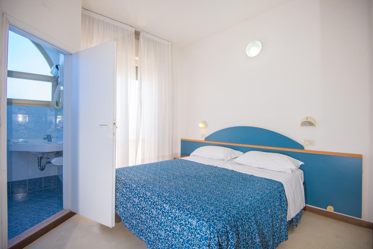 Hotel Golf Каттоліка Екстер'єр фото